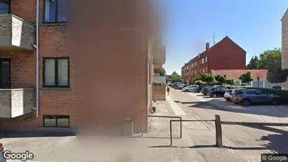 Lejligheder til salg i Charlottenlund - Foto fra Google Street View