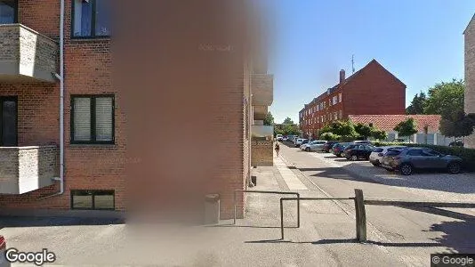 Lejligheder til salg i Charlottenlund - Foto fra Google Street View
