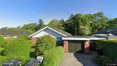 Lejligheder til salg i Aalborg SØ - Foto fra Google Street View Lejligheder til salg i Aalborg SØ - Foto fra Google Street View