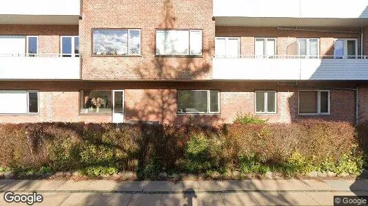 Lejligheder til salg i Charlottenlund - Foto fra Google Street View