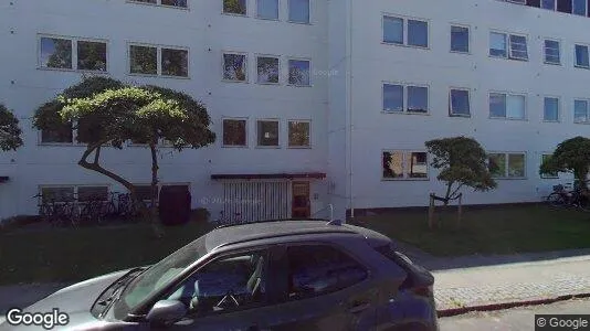 Lejligheder til salg i Hellerup - Foto fra Google Street View