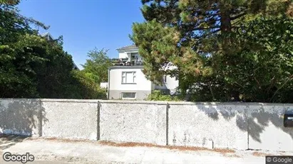 Lejligheder til salg i Charlottenlund - Foto fra Google Street View
